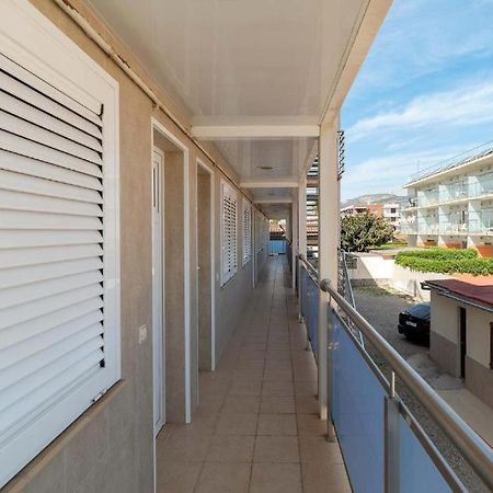 Apartamentos Denis Castelldefels Exteriér fotografie