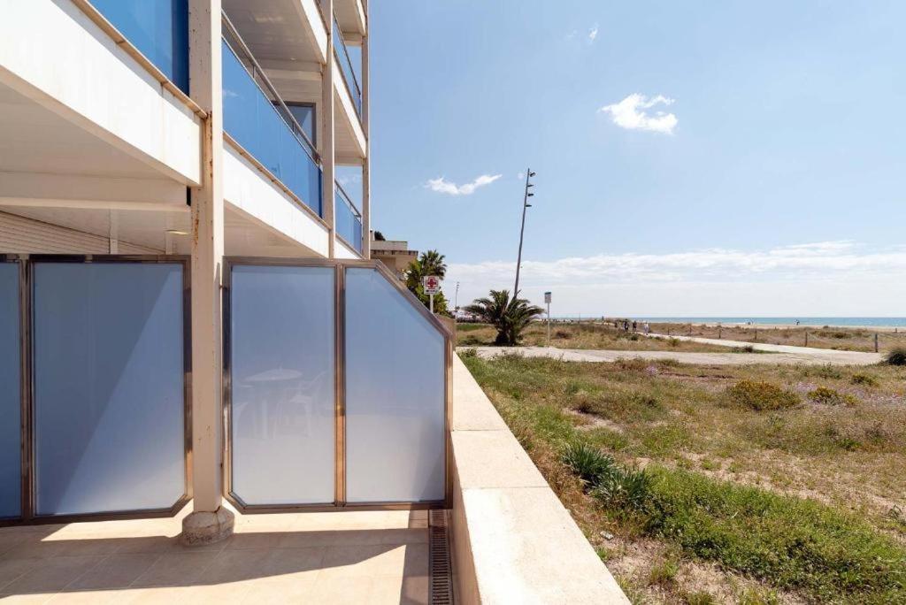 Apartamentos Denis Castelldefels Exteriér fotografie