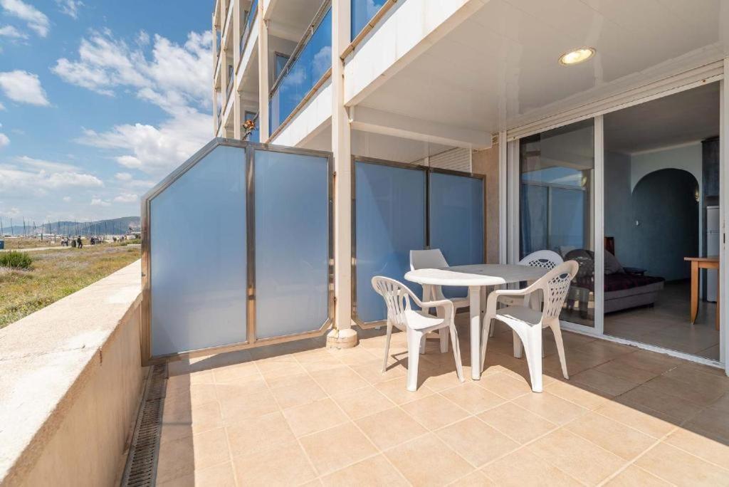 Apartamentos Denis Castelldefels Exteriér fotografie